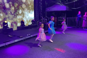 Foto - Espetáculo Ballet Arabesco 