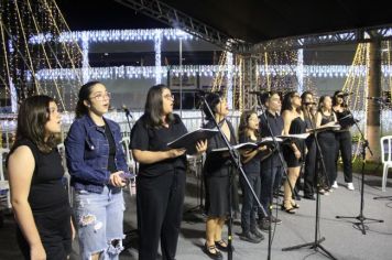 Foto - ABERTURA OFICIAL DO NATAL ENCANTADO ACONTECEU NA NOITE DESTE SÁBADO (7/12)