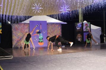 Foto - ABERTURA OFICIAL DO NATAL ENCANTADO ACONTECEU NA NOITE DESTE SÁBADO (7/12)