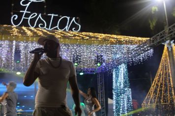 Foto - Réveillon com a Banda Origins e fogos de artifícios sem estampido marcaram a virada do ano em Cajati