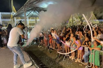 Foto - Réveillon com a Banda Origins e fogos de artifícios sem estampido marcaram a virada do ano em Cajati