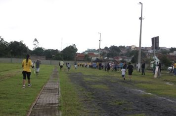 Foto - Torneio de Atletismo entres as APAES do Vale do Ribeira foi realizado no Centro de Eventos em Cajati