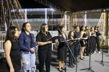 Foto - ABERTURA OFICIAL DO NATAL ENCANTADO ACONTECEU NA NOITE DESTE SÁBADO (7/12)