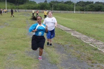 Foto - Torneio de Atletismo entres as APAES do Vale do Ribeira foi realizado no Centro de Eventos em Cajati