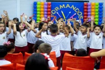 Foto - Formatura e Festa do Livro Escolas Municipais