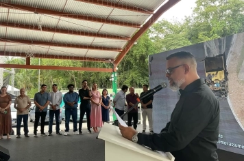 Foto - Prefeitura de Cajati inaugura CREAS, Conselho Tutelar, UBS Parafuso e Delegacia da Mulher e realiza a entrega do Selo de Qualidade de Turismo e mais 142 Títulos de Regularização Fundiária 