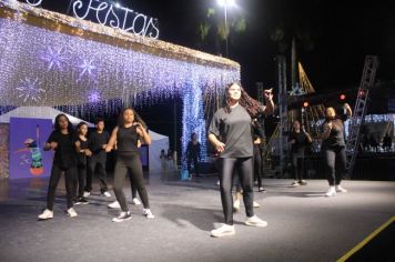 Foto - ABERTURA OFICIAL DO NATAL ENCANTADO ACONTECEU NA NOITE DESTE SÁBADO (7/12)