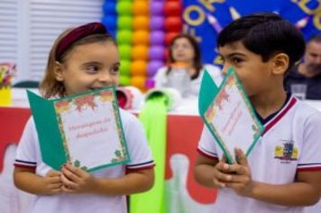 Foto - Formatura e Festa do Livro Escolas Municipais