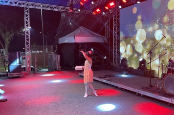 Foto - Espetáculo Ballet Arabesco 