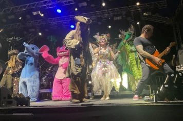 Foto - Show do violinista Simão Wolf 