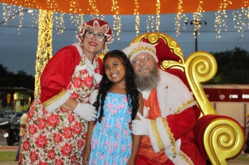 Foto - Chegada do Papai e Mamãe Noel em Cajati 