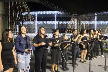 Foto - ABERTURA OFICIAL DO NATAL ENCANTADO ACONTECEU NA NOITE DESTE SÁBADO (7/12)