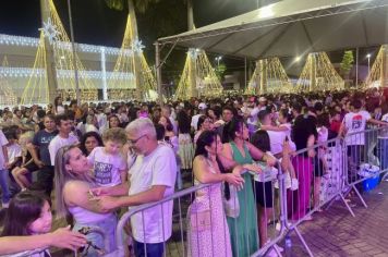 Foto - Réveillon com a Banda Origins e fogos de artifícios sem estampido marcaram a virada do ano em Cajati