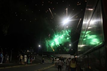 Foto - Réveillon com a Banda Origins e fogos de artifícios sem estampido marcaram a virada do ano em Cajati