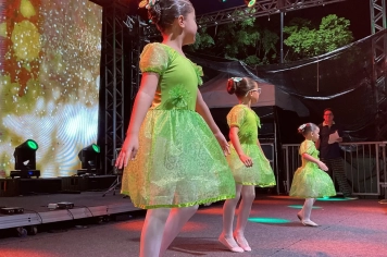 Foto - Espetáculo Ballet Arabesco 