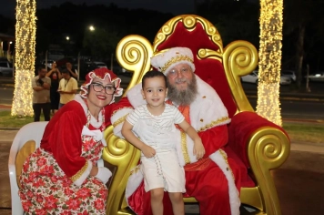 Foto - Chegada do Papai e Mamãe Noel em Cajati 