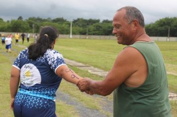 Foto - Torneio de Atletismo entres as APAES do Vale do Ribeira foi realizado no Centro de Eventos em Cajati