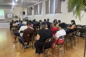 Foto - 14ª Pré-Conferências Municipais de Assistência Social “20 anos de SUAS”: Construção, Proteção e Resistência, no Salão Paroquial 