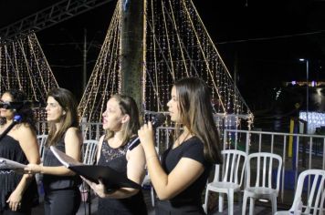 Foto - ABERTURA OFICIAL DO NATAL ENCANTADO ACONTECEU NA NOITE DESTE SÁBADO (7/12)