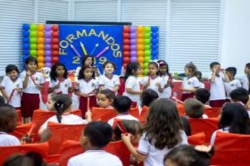 Foto - Formatura e Festa do Livro Escolas Municipais