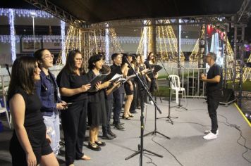 Foto - ABERTURA OFICIAL DO NATAL ENCANTADO ACONTECEU NA NOITE DESTE SÁBADO (7/12)