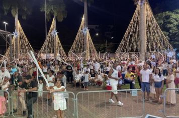 Foto - Réveillon com a Banda Origins e fogos de artifícios sem estampido marcaram a virada do ano em Cajati