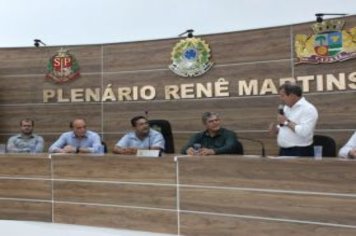 Foto - Entrega de Títulos de Regularização Fundiária - Bairro Parafuso