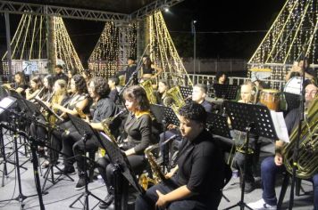 Foto - ABERTURA OFICIAL DO NATAL ENCANTADO ACONTECEU NA NOITE DESTE SÁBADO (7/12)