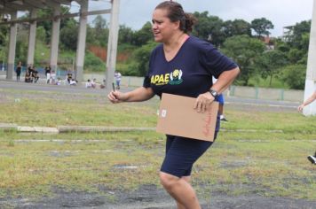 Foto - Torneio de Atletismo entres as APAES do Vale do Ribeira foi realizado no Centro de Eventos em Cajati