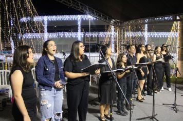 Foto - ABERTURA OFICIAL DO NATAL ENCANTADO ACONTECEU NA NOITE DESTE SÁBADO (7/12)