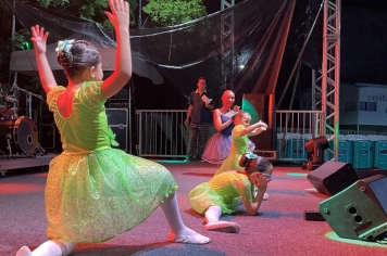 Foto - Espetáculo Ballet Arabesco 