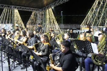 Foto - ABERTURA OFICIAL DO NATAL ENCANTADO ACONTECEU NA NOITE DESTE SÁBADO (7/12)