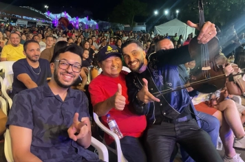 Foto - Show do violinista Simão Wolf 