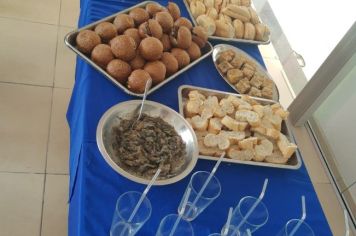 Foto - Degustação dos alimentos produzidos pela Biomassa de Banana como sugestão para merenda escolar do município 