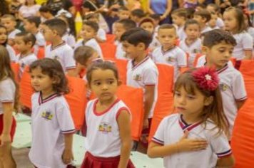 Foto - Formatura e Festa do Livro Escolas Municipais