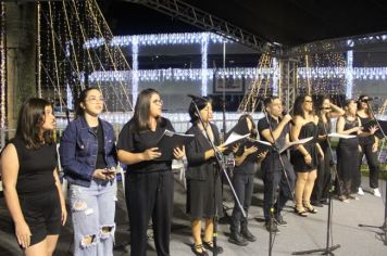 Foto - ABERTURA OFICIAL DO NATAL ENCANTADO ACONTECEU NA NOITE DESTE SÁBADO (7/12)