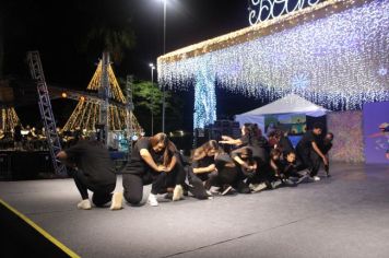 Foto - ABERTURA OFICIAL DO NATAL ENCANTADO ACONTECEU NA NOITE DESTE SÁBADO (7/12)