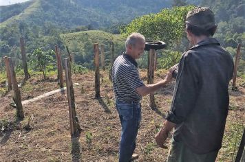 Ronaldo Cantilio visita plantio de Pitaya em Cajati