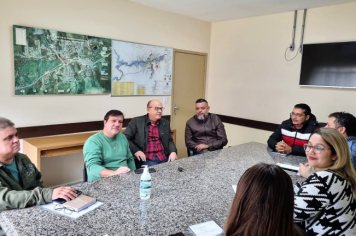 Conselho de Pastores e administração municipal realiza reunião sobre o Dia do Evangélico em Cajati