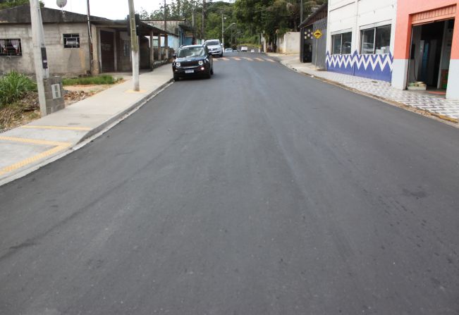 Prefeitura de Cajati finaliza mais um trecho de pavimentação e obras complementares na Avenida Claudino Novaes
