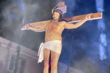 Foto - PAIXÃO DE CRISTO EMOCIONA CERCA DE 1500 MIL PESSOAS NA PRAÇA DA BÍBLIA