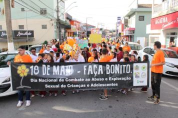 Foto - CAMINHADA FAÇA BONITO EM ALUSÃO AO 18 DE MAIO - DIA NACIONAL DE COMBATE AO ABUSO E À EXPLORAÇÃO SEXUAL