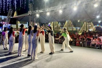 Foto - ABERTURA OFICIAL DO NATAL ENCANTADO ACONTECEU NA NOITE DESTE SÁBADO (7/12)