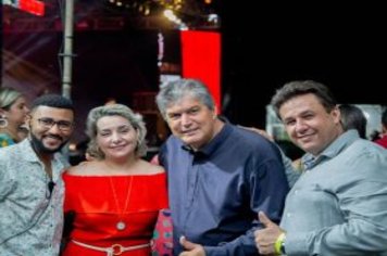 Foto - Shows com Zezé Di Camargo e Luciano e Thiago & Emerson