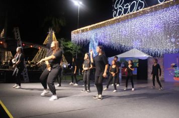 Foto - ABERTURA OFICIAL DO NATAL ENCANTADO ACONTECEU NA NOITE DESTE SÁBADO (7/12)