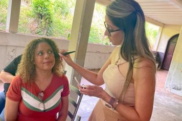 Foto - Consultoria Personalizada, a importância do autocuidado e apresentação profissional foi o tema do encontro comemorativo ao Dia Internacional da Mulher