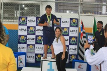 Foto - Torneio de Atletismo entres as APAES do Vale do Ribeira foi realizado no Centro de Eventos em Cajati