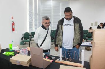 Foto - Professores da Secretaria de Educação de Cajati recebem Certificação do Curso de Robótica