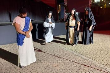 Foto - PAIXÃO DE CRISTO EMOCIONA CERCA DE 1500 MIL PESSOAS NA PRAÇA DA BÍBLIA