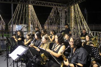 Foto - ABERTURA OFICIAL DO NATAL ENCANTADO ACONTECEU NA NOITE DESTE SÁBADO (7/12)